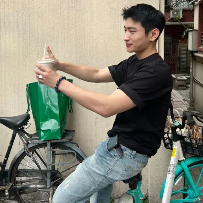 2025年最潮男生头像