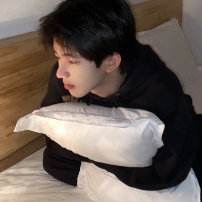 2025年最潮男生头像