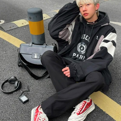 2025年最受欢迎的微信男生头像