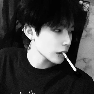 2025年最酷炫的男生头像图片