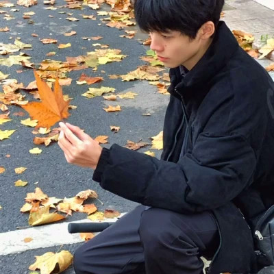 2025年最火的男生头像