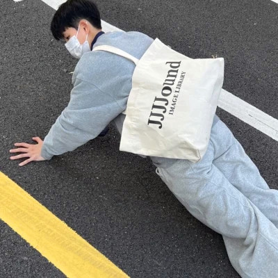 2025年最新微信男生头像