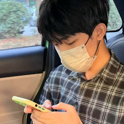 超级好看的2025微信男生头像