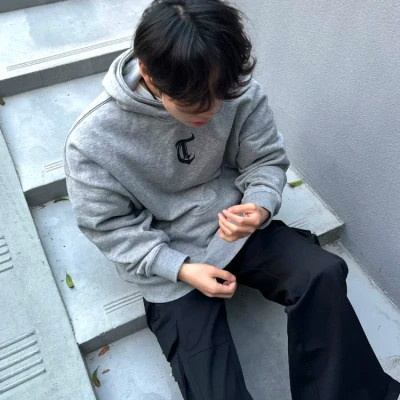 超级好看的2025微信男生头像