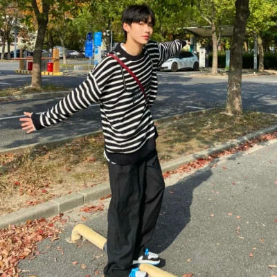2025潮流男生头像