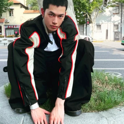 2025潮流男生头像
