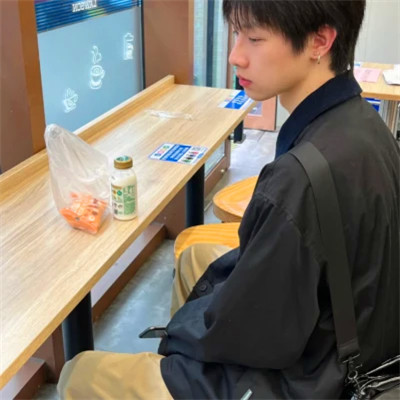 2025年男生头像最新款式