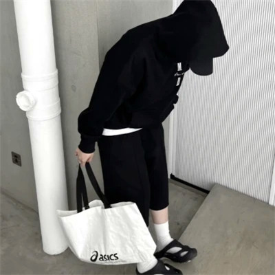 2025最新款式男生头像潮流