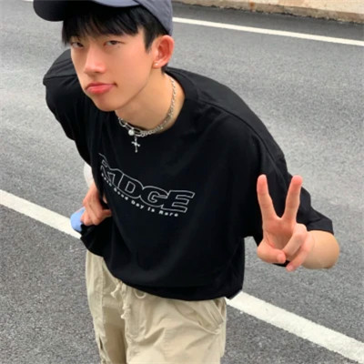 2025最新款男生个性头像图片