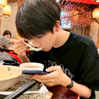 最好的帅气男生头像