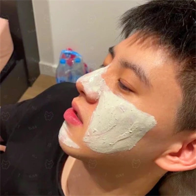 最潮流的酷帅男生头像