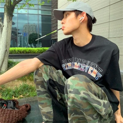 最潮流的酷帅男生头像