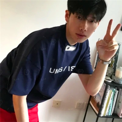 无敌酷帅男生头像