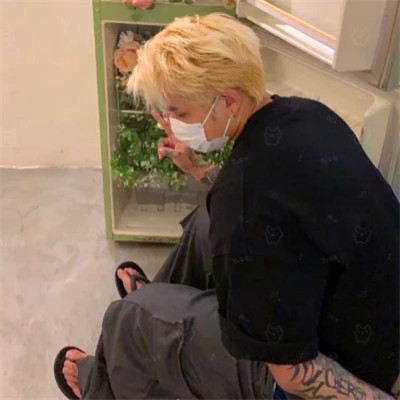 独一无二的2025男生头像