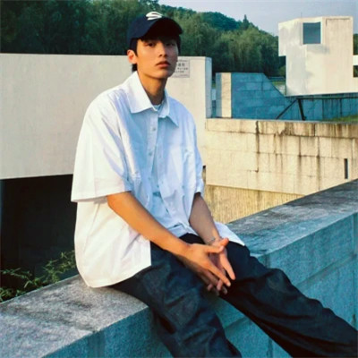 2025年男生头像最新潮流