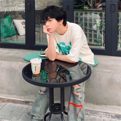 2025年男生头像最新潮流
