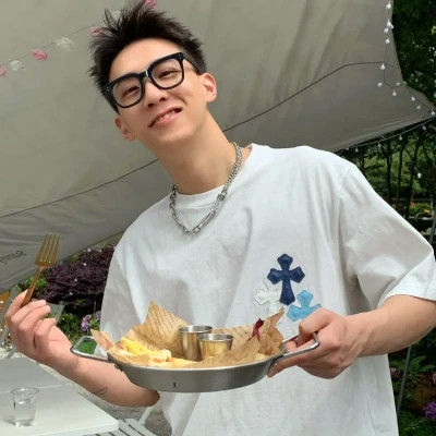 2025年最新版酷炫头像男