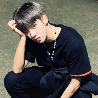 2025年最火爆的微信头像男