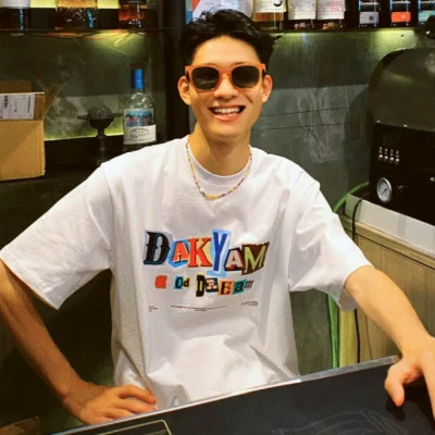 2025年最火爆的微信头像男