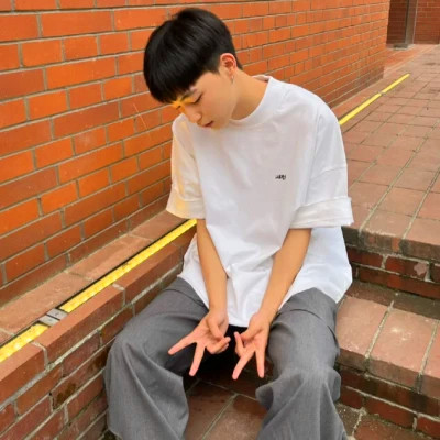 2025年最新版最帅微信头像男