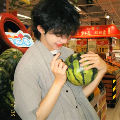 2025年最新版最帅微信头像男