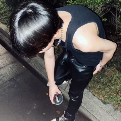 2025年最炫酷微信头像男