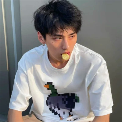 2025年最新微信头像男