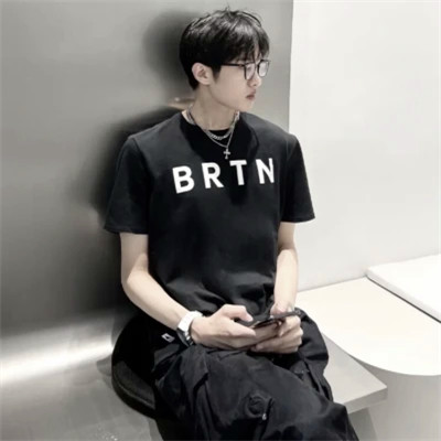 惊艳2025男生微信头像
