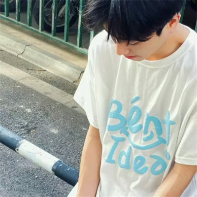 迷人真人男生头像