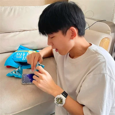 独具魅力超酷真人男生头像