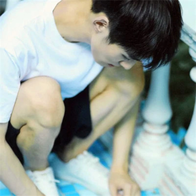 独具魅力超酷真人男生头像