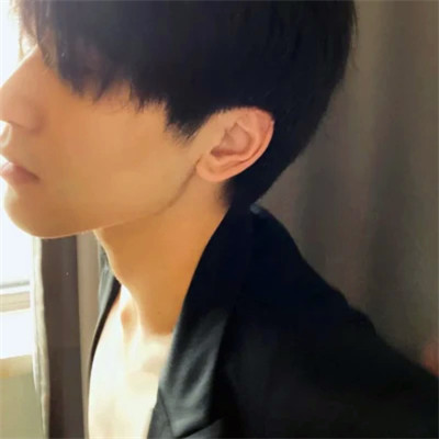 独具魅力超酷真人男生头像