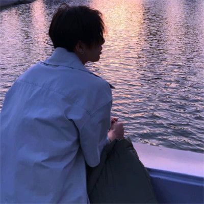 超惊艳真人男生头像