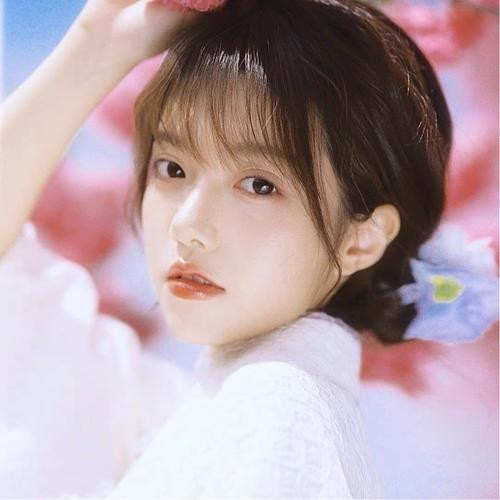 2025最新流行新潮女生头像