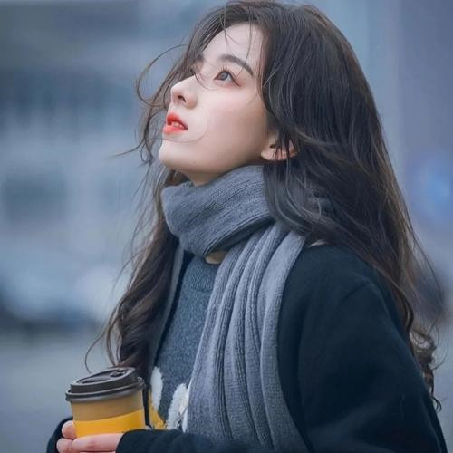 2025最新款女生微信头像图片