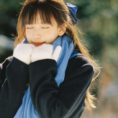 冬日干净清纯女生头像