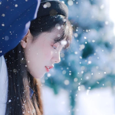 冬日干净清纯女生头像