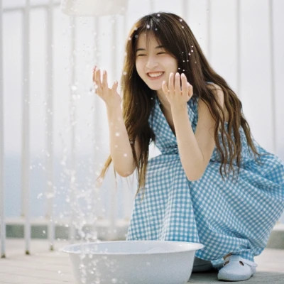 文艺清纯可爱干净的女生头像图片