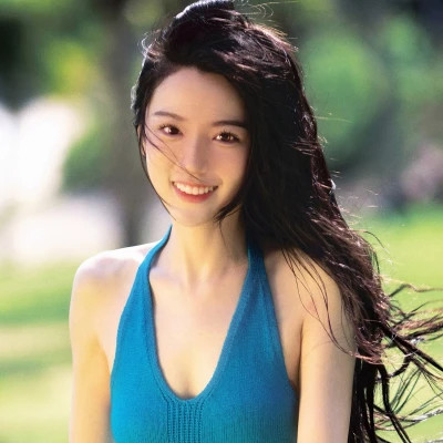风情万种的小清新干净女生头像