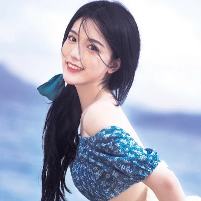 风情万种的小清新干净女生头像