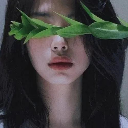 伤感头像图片2025最新款女