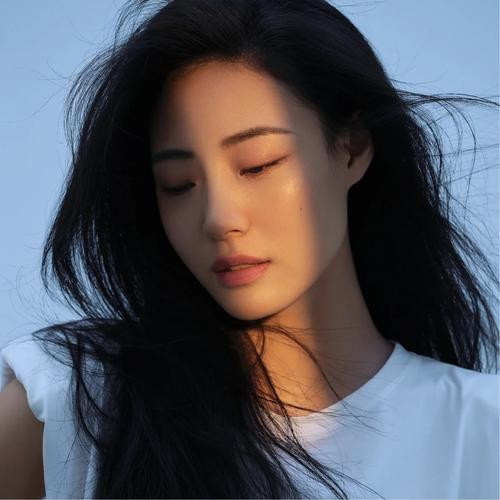 伤感头像图片2025最新款女