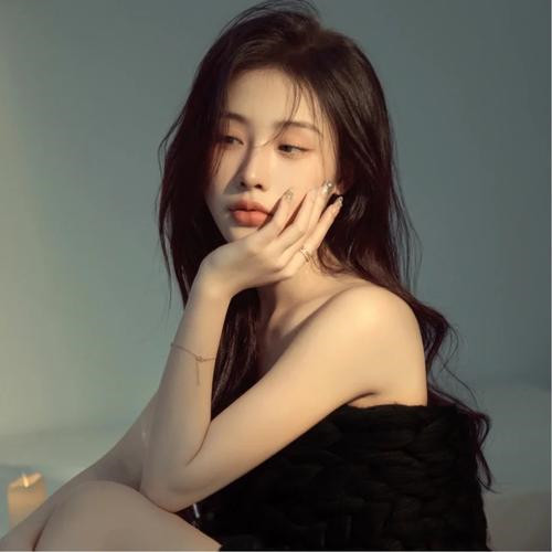 被伤透了心失望的头像女