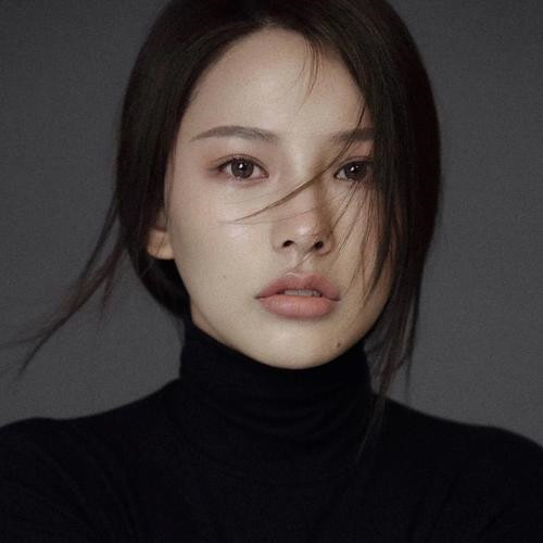 被伤透了心失望的头像女