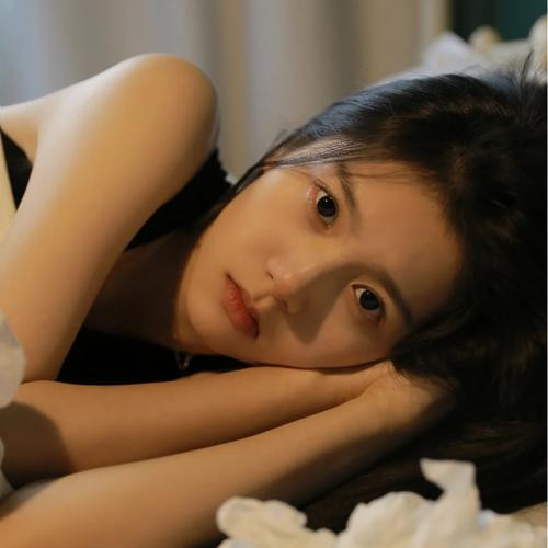 被伤透了心失望的头像女