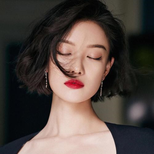 2025年最流行的伤感头像