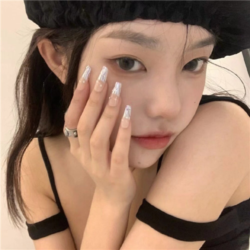 2025最新新潮流行女生头像
