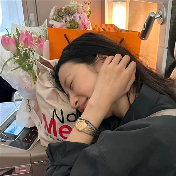 女生氛围感小众头像高清
