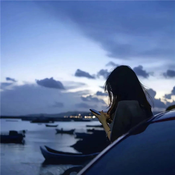 唯美女生高级不露脸背影头像图片