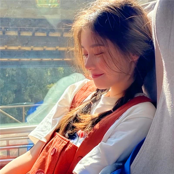 高质量好看的微信头像女生图片